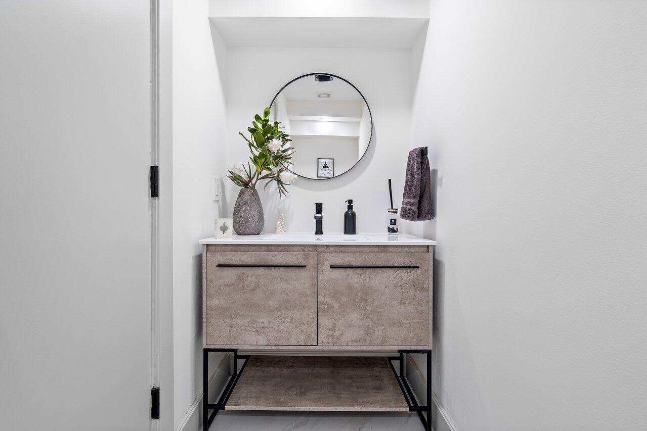 ROYAL PALM VILLAS - Residential