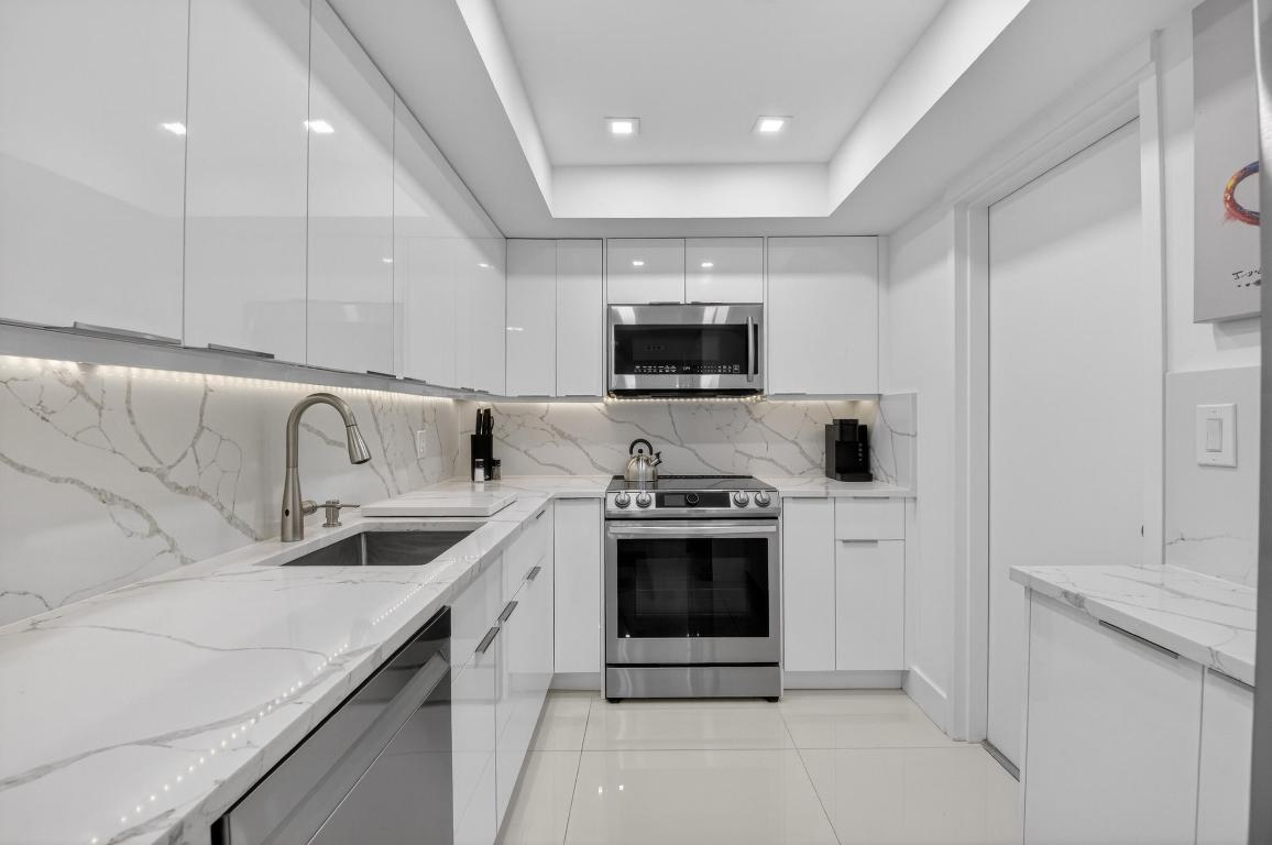 6815 Willow Wood Drive 4083