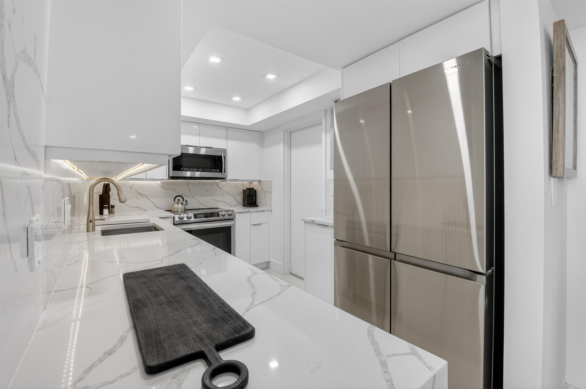 WILLOW WOOD MIDRISE CONDO - Residential