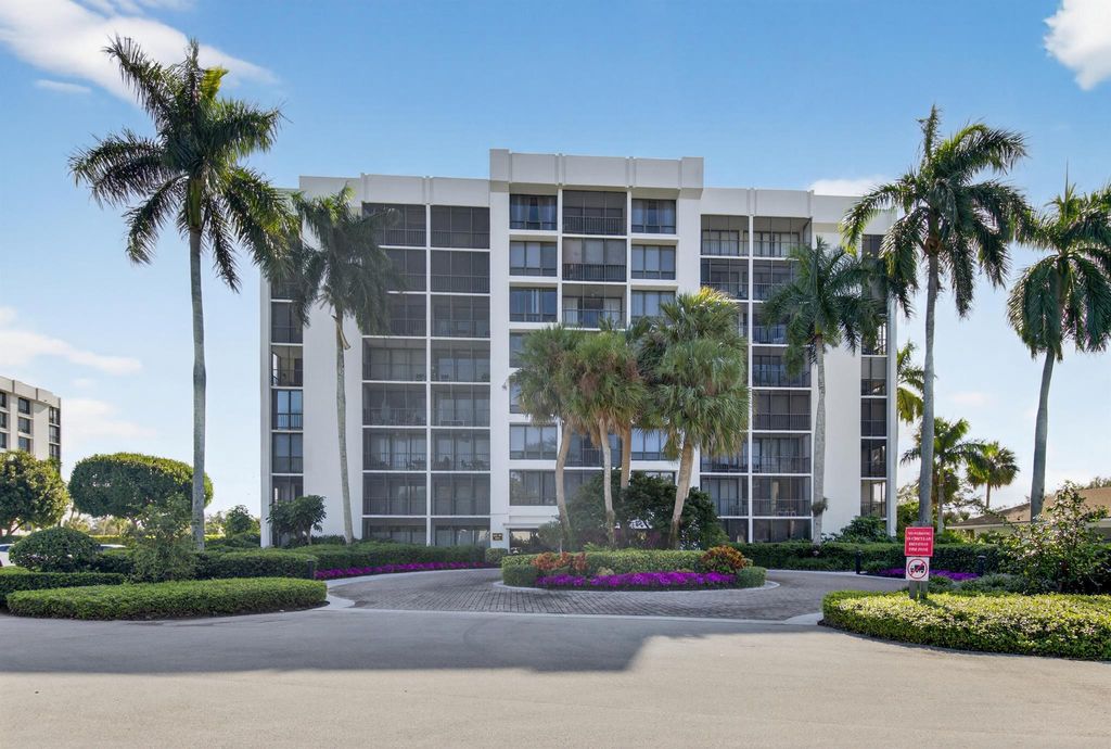 Photo of 6815 Willow Wood Drive #4083, Boca Raton, FL 33434 (MLS # R11147512)