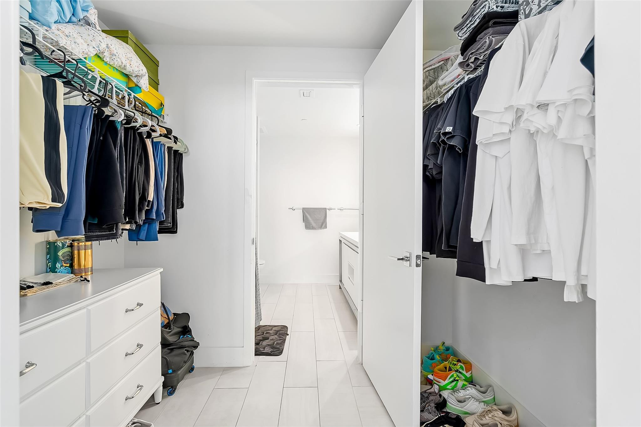 METROPICA NORTH TOWER ONE - Residential