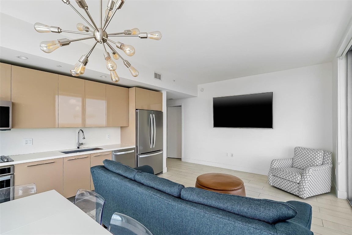 2000 Metropica Way 1410