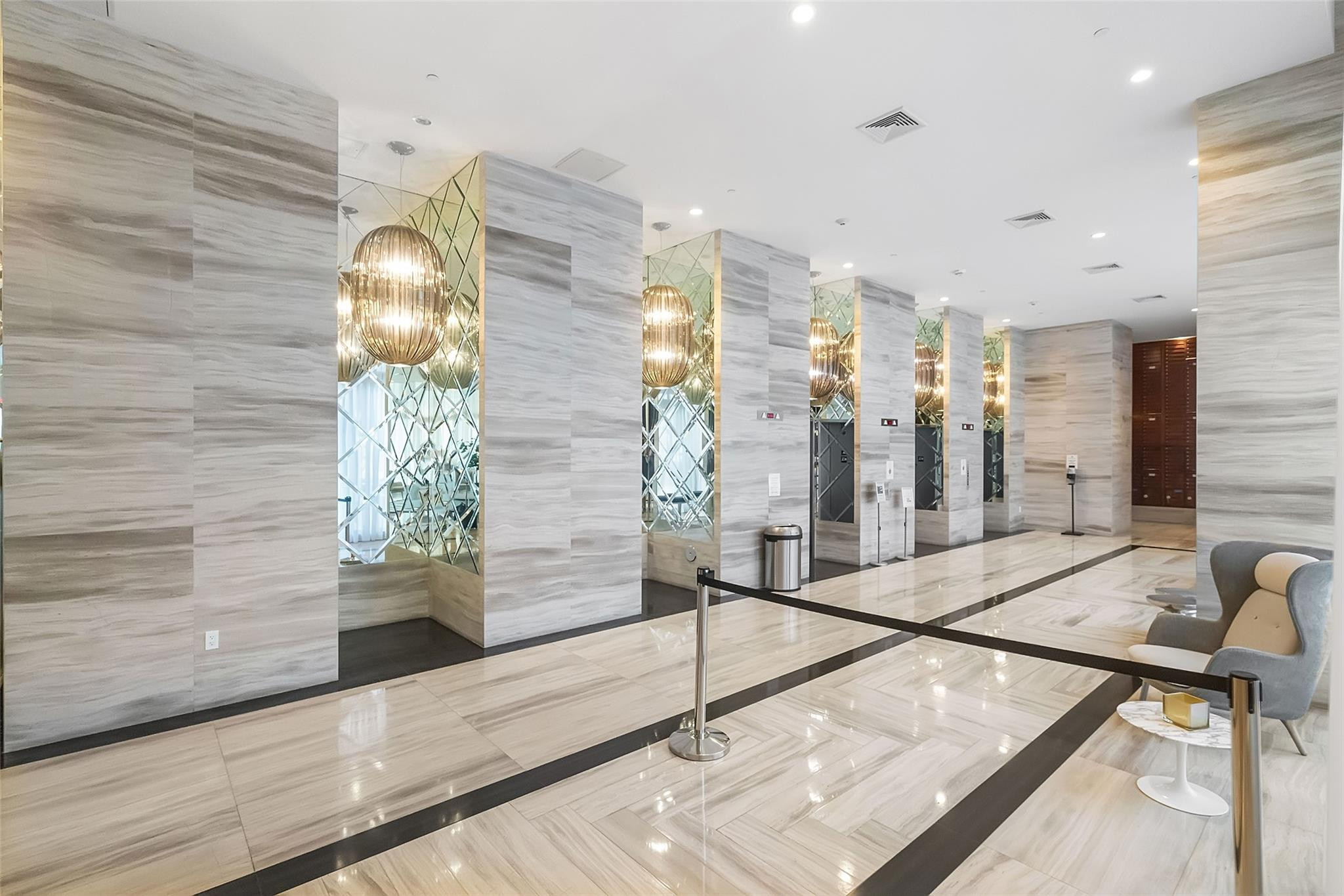 METROPICA NORTH TOWER ONE - Residential