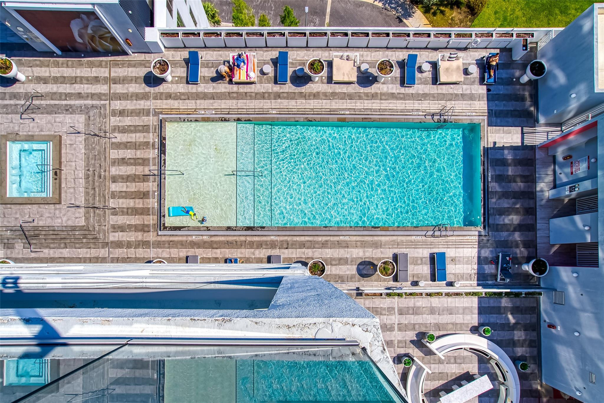 METROPICA NORTH TOWER ONE - Residential