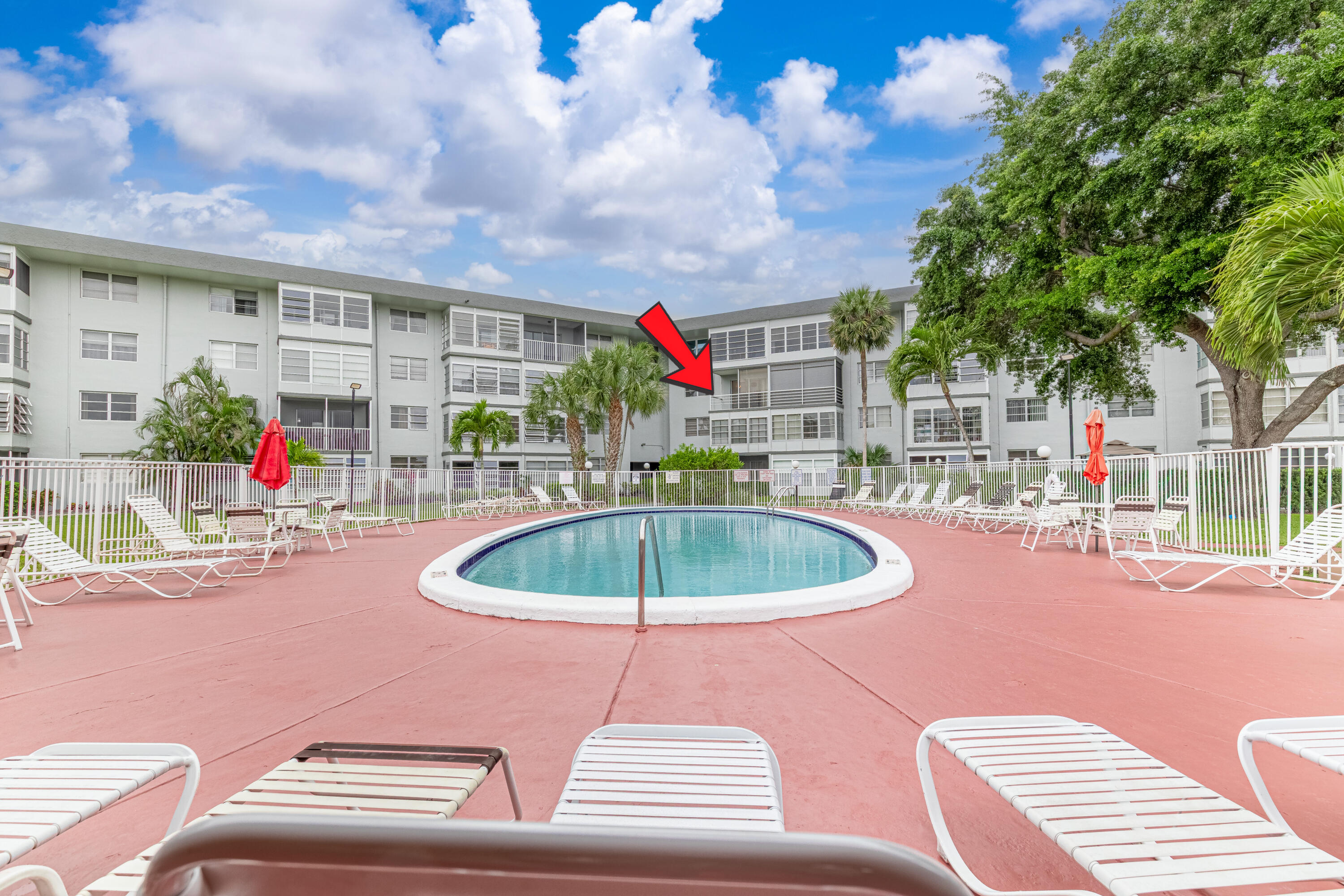 LAUDERDALE OAKS CONDO 7 - Residential