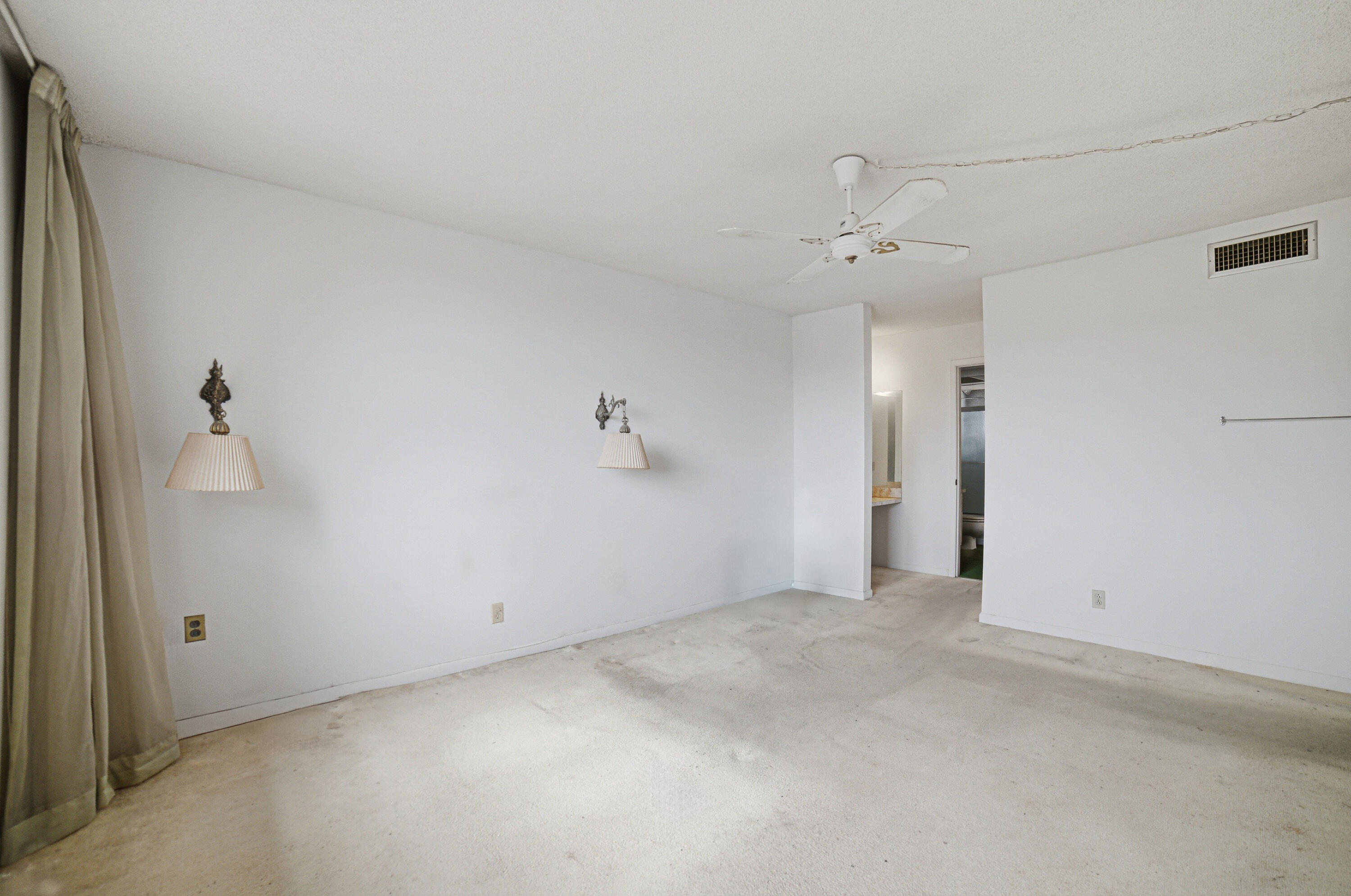LAUDERDALE OAKS CONDO 7 - Residential