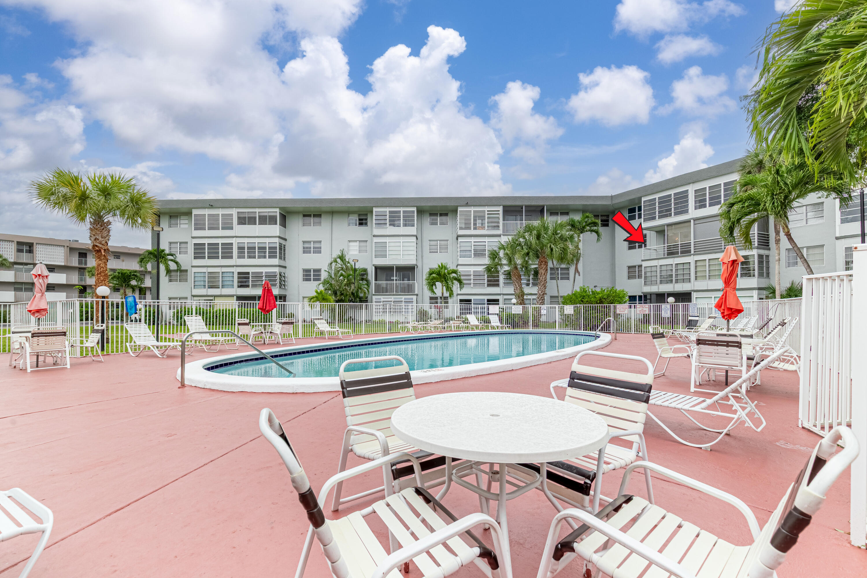 LAUDERDALE OAKS CONDO 7 - Residential