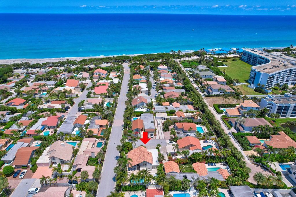 Photo of 101 Birdfish Lane, Jupiter, FL 33477 (MLS # R11089420)