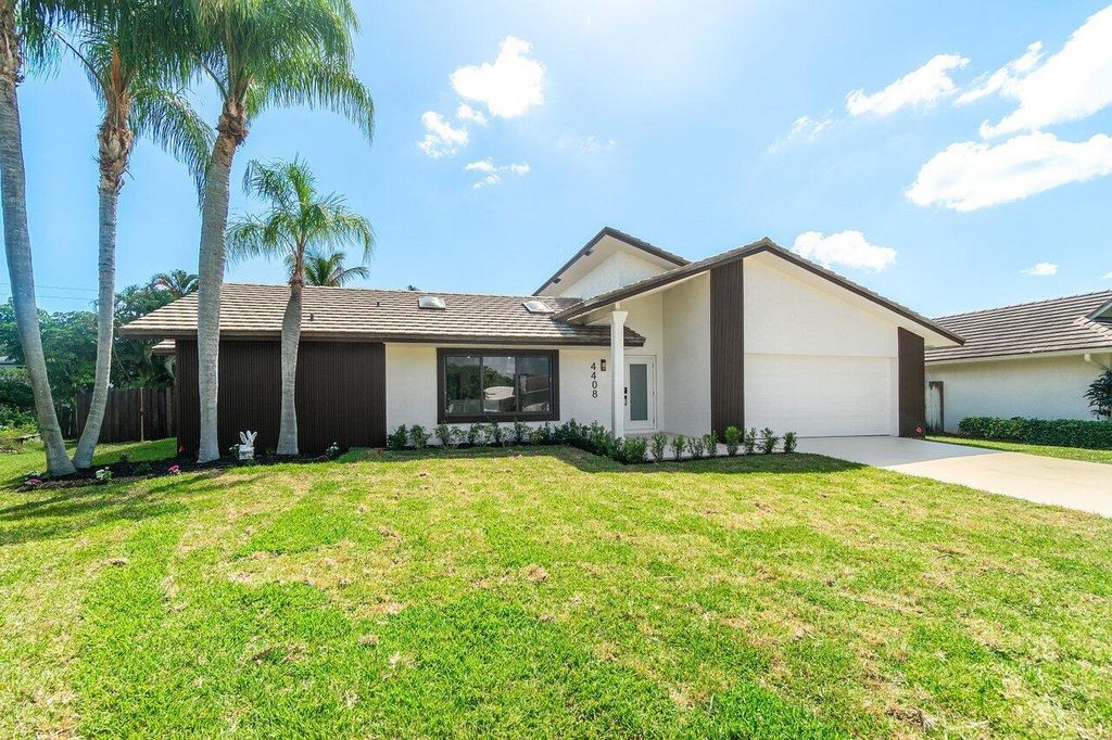 Photo of 4408 Nicole Circle, Tequesta, FL 33469 (MLS # R11081320)
