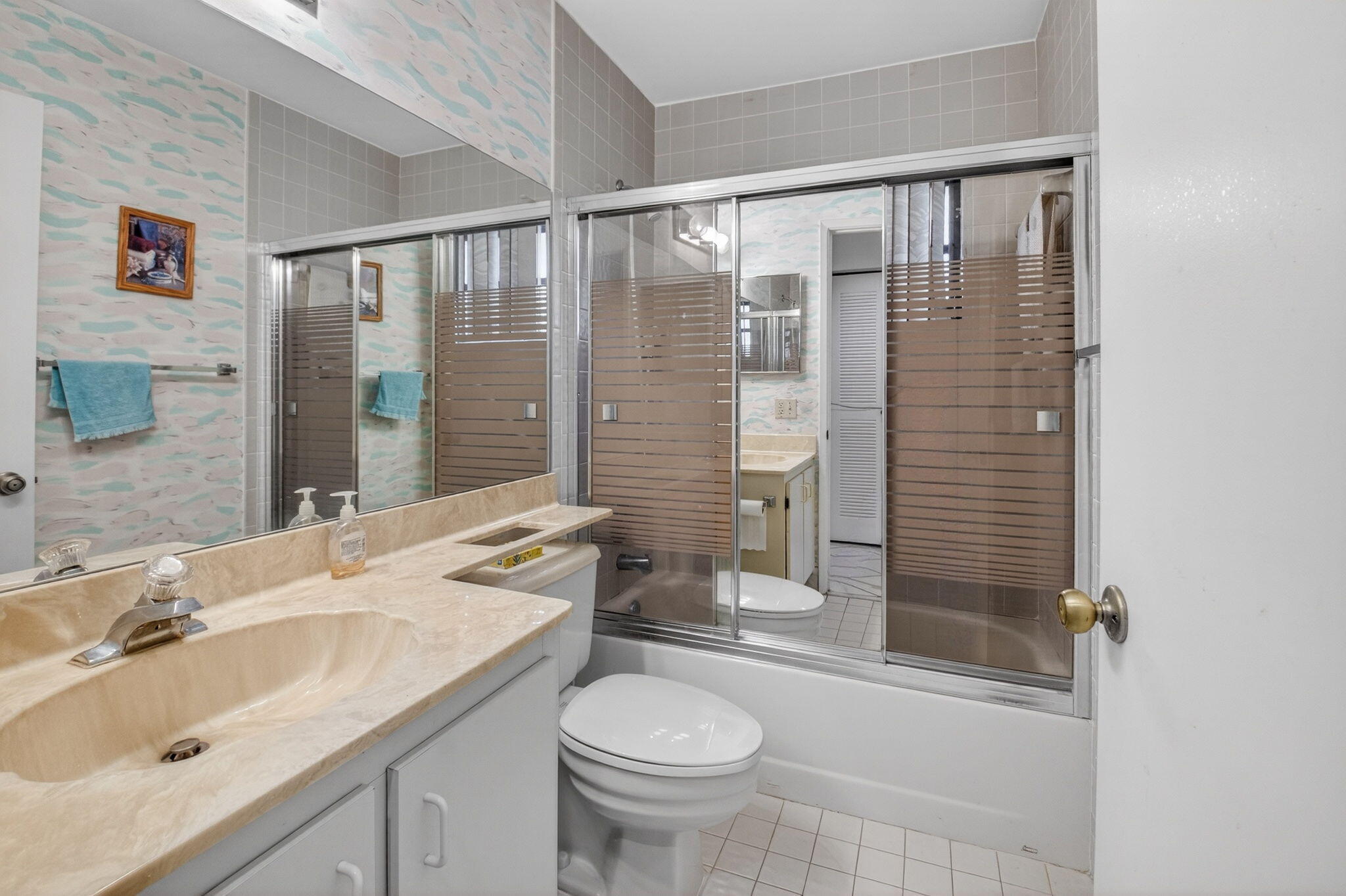 PALM CHASE LAKES CONDO - Residential