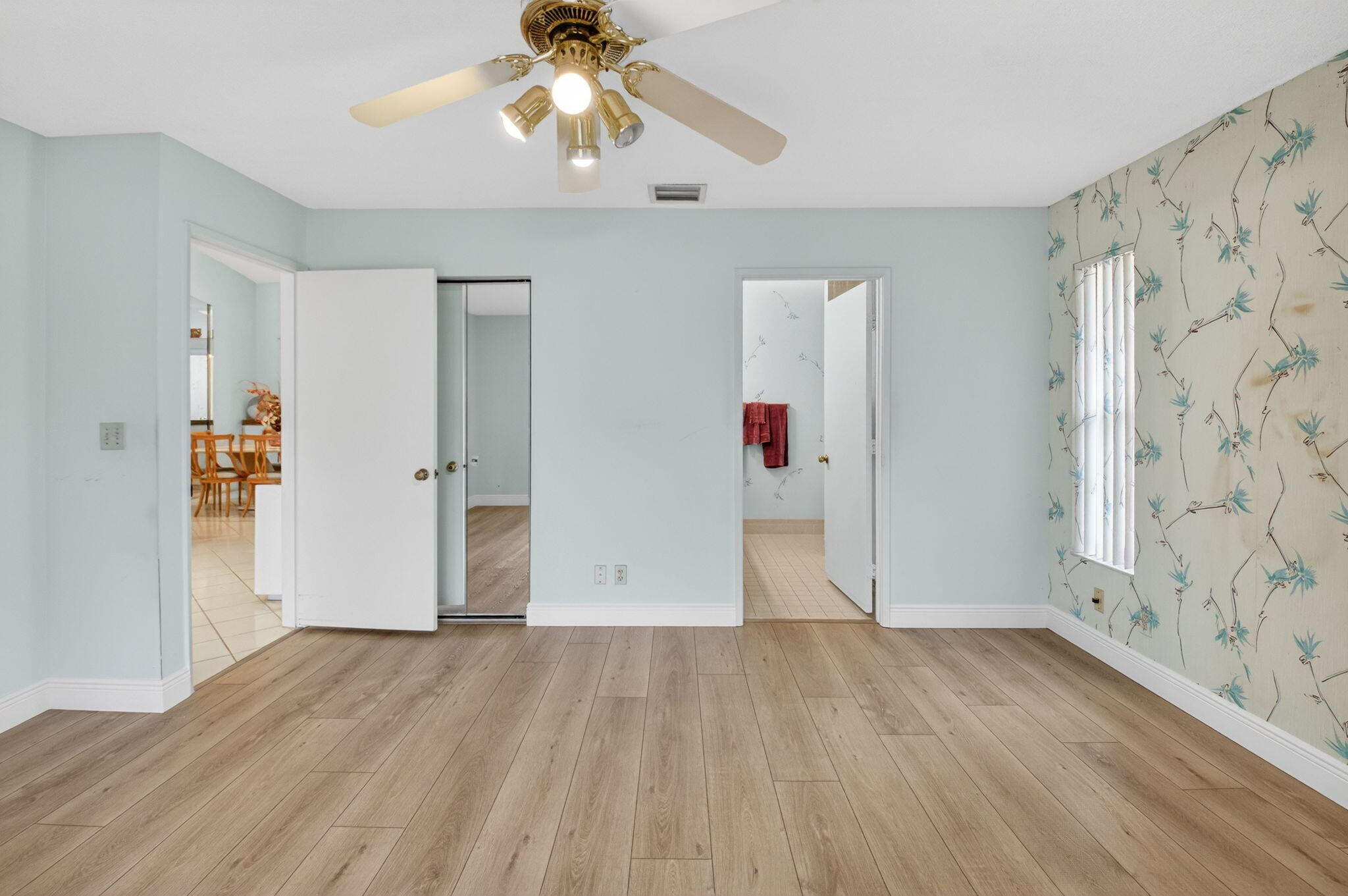 PALM CHASE LAKES CONDO - Residential