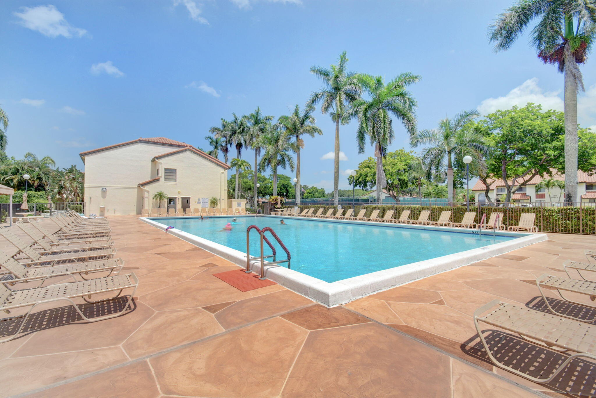 PALM CHASE LAKES CONDO - Residential