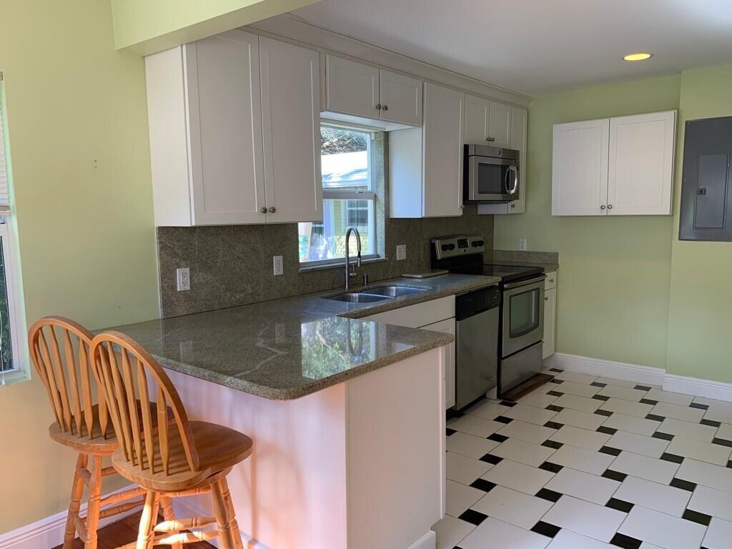 LAKE WORTH TOWN OF - Residential Income