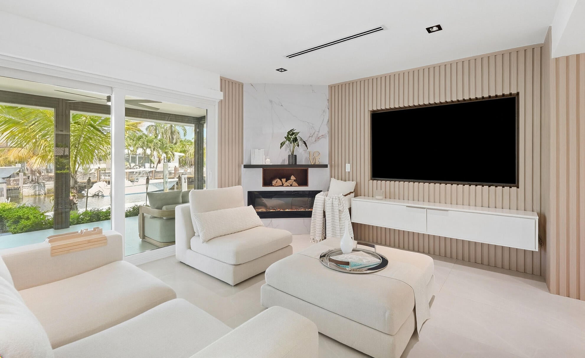 2537 SE 10TH Court