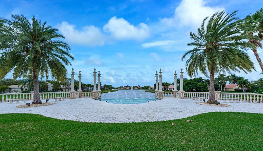 Photo of 7768 Lighthouse Point Lane Ln, Lake Worth Beach, FL 33467 (MLS # R10691484)