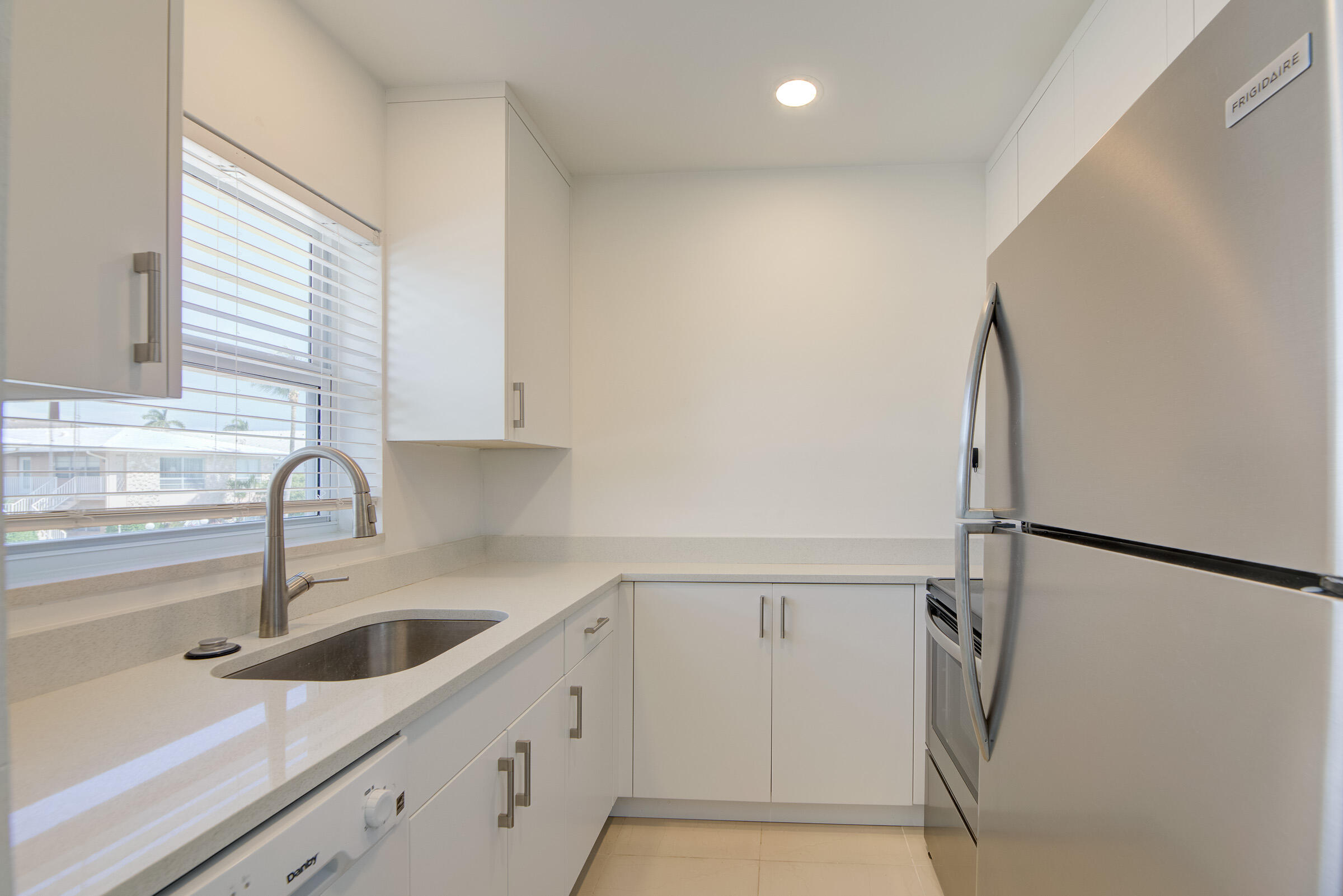 LIGHTHOUSE BAY CONDO - Residential