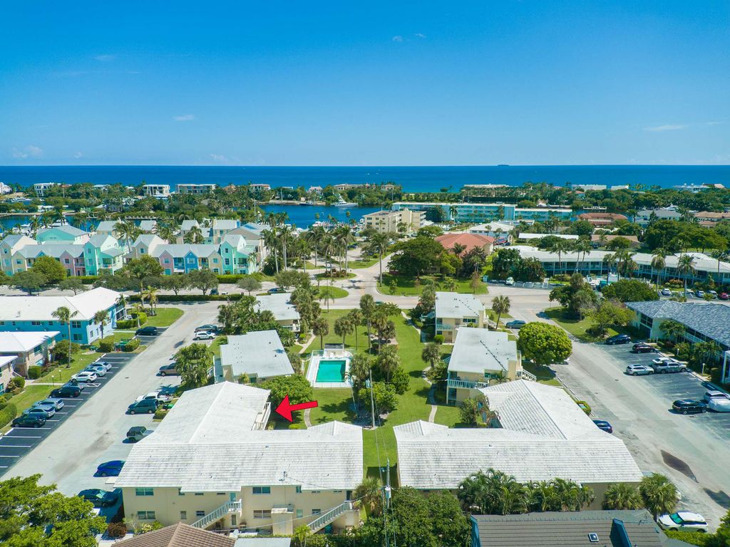 Photo of 2755 NE 28th Street #F1, Lighthouse Point, FL 33064 (MLS # B26016176)