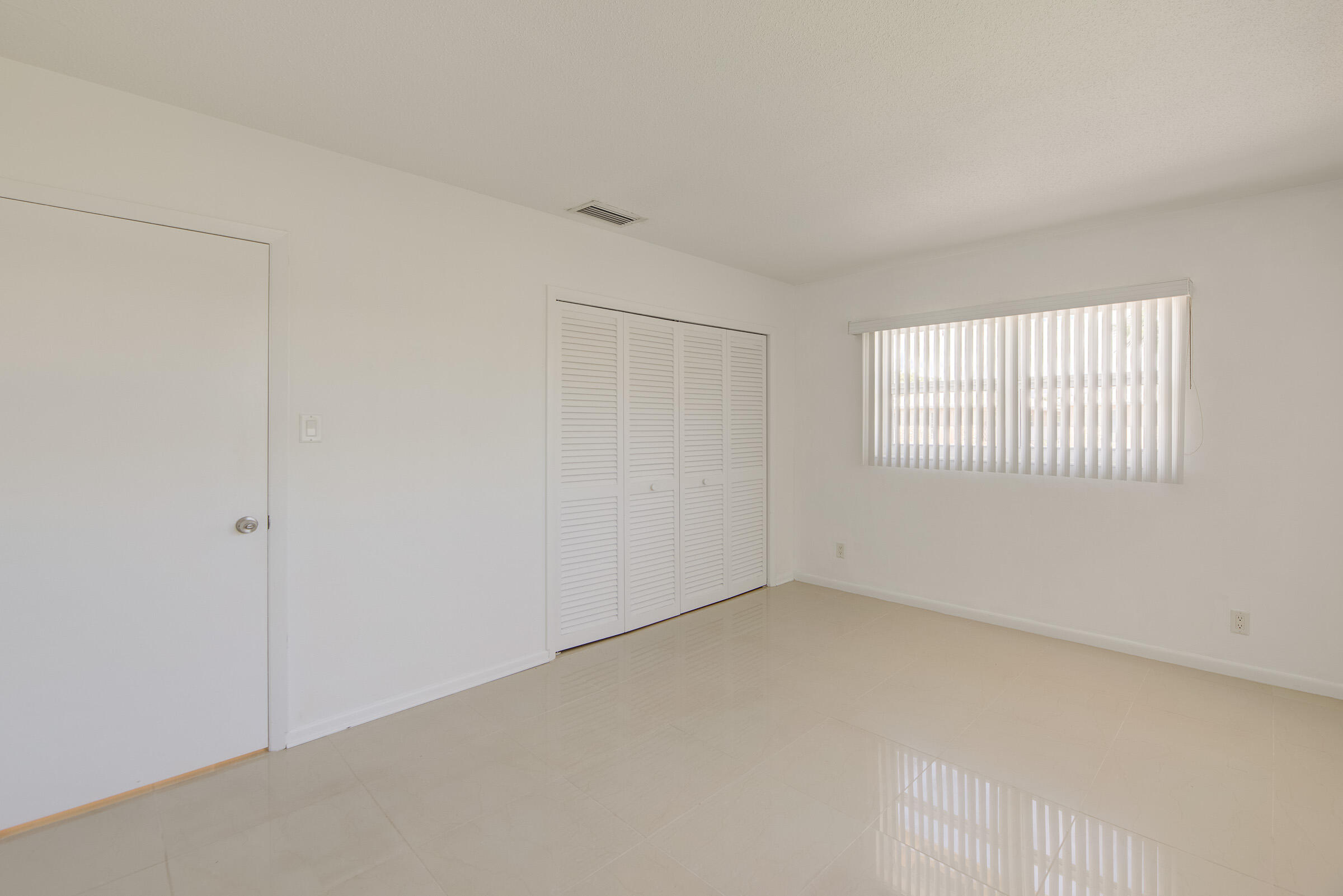 LIGHTHOUSE BAY CONDO - Residential