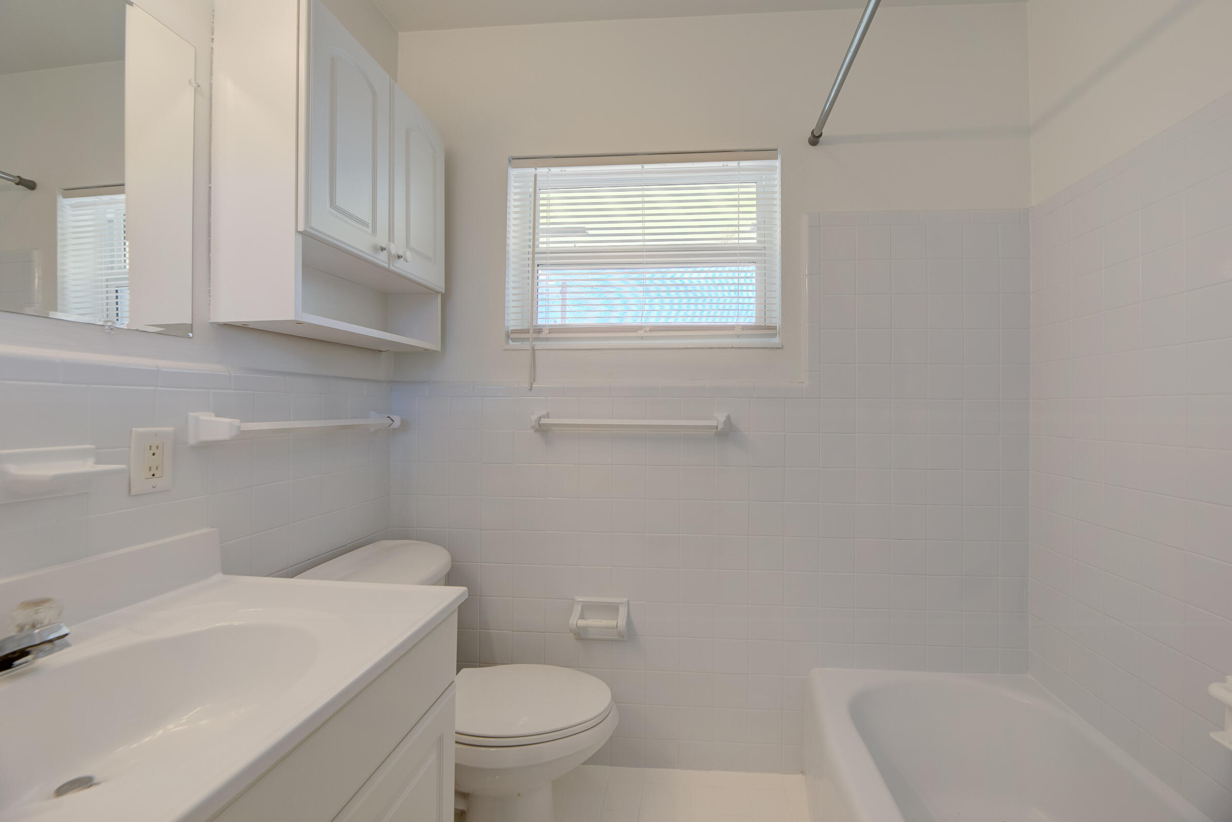 LIGHTHOUSE BAY CONDO - Residential