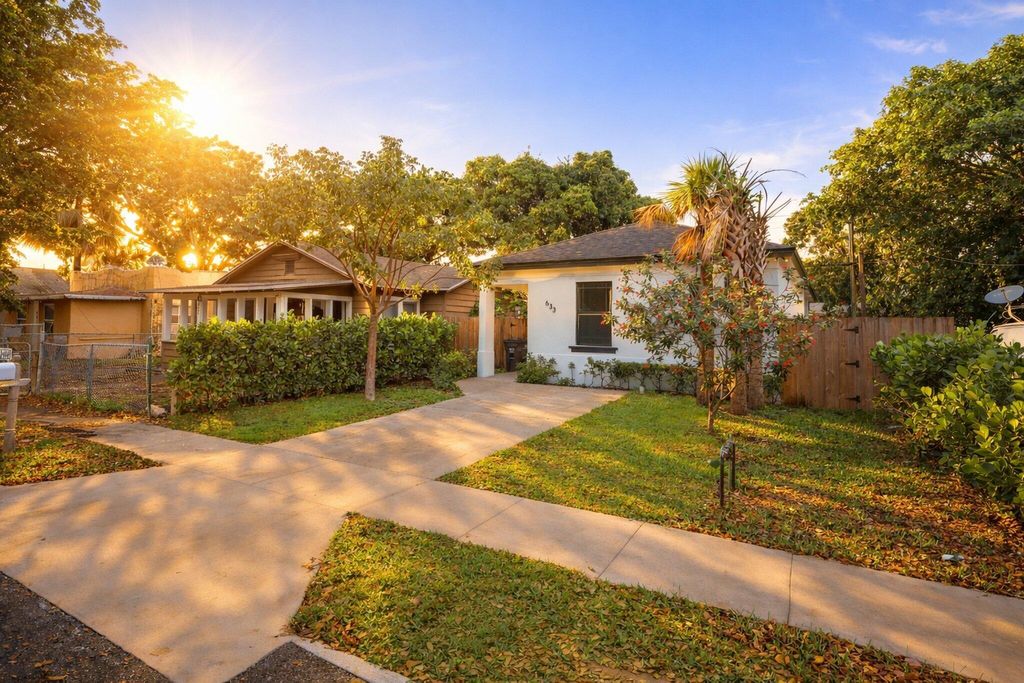 Photo of 633 55th Street, West Palm Beach, FL 33407 (MLS # B26013827)