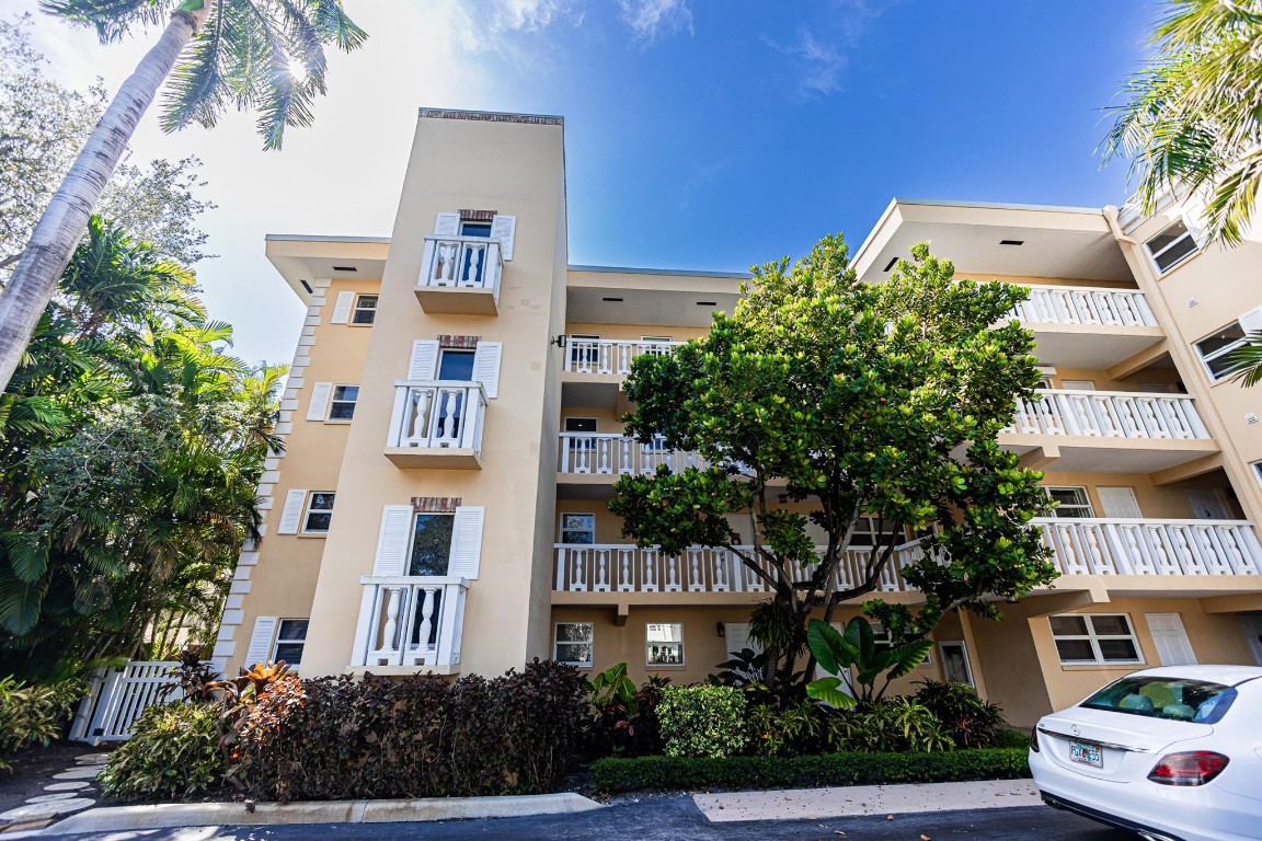 Hawthorne Bay Condo - Residential