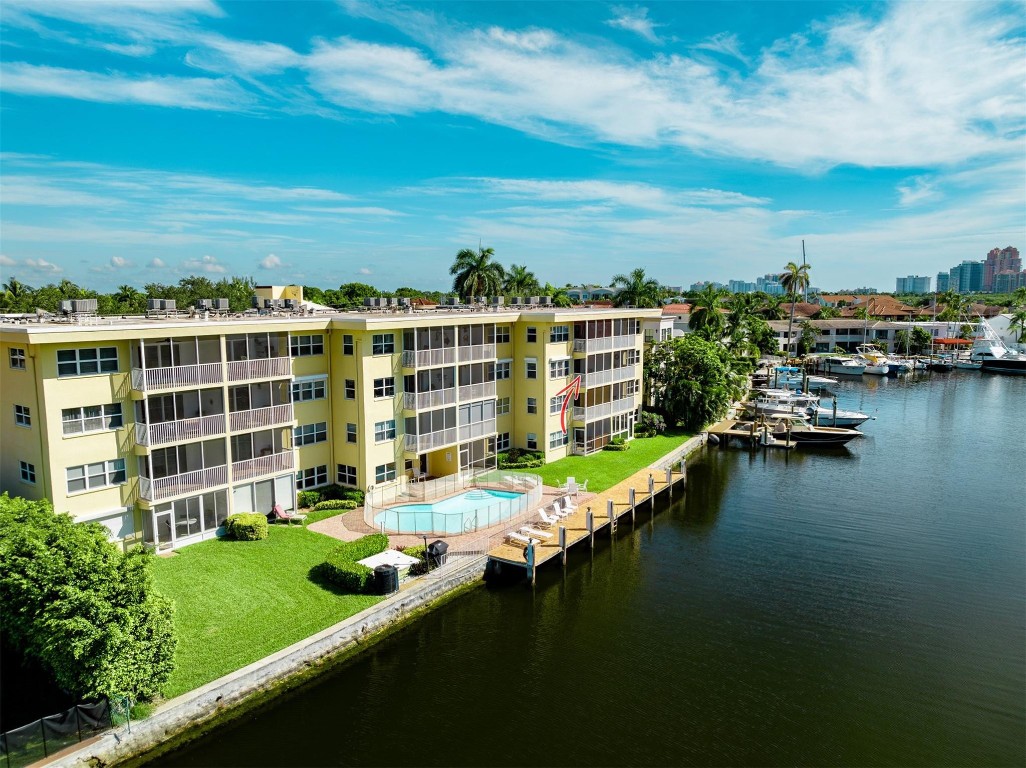 Hawthorne Bay Condo - Residential