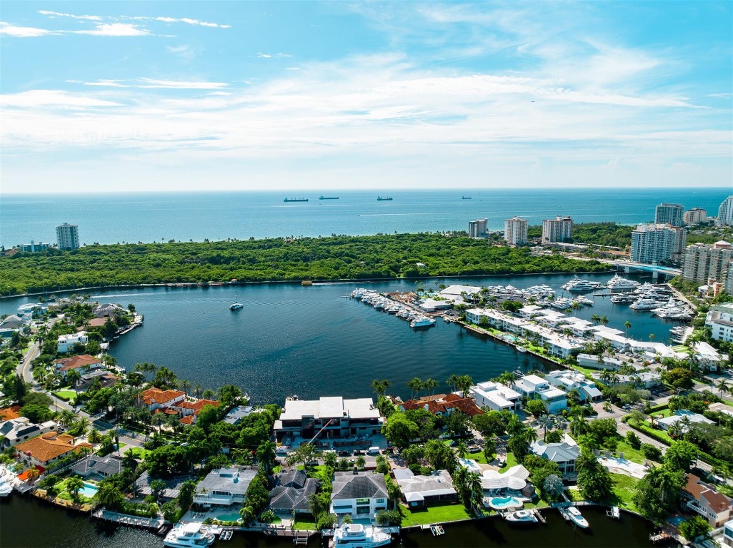 Hawthorne Bay Condo - Residential