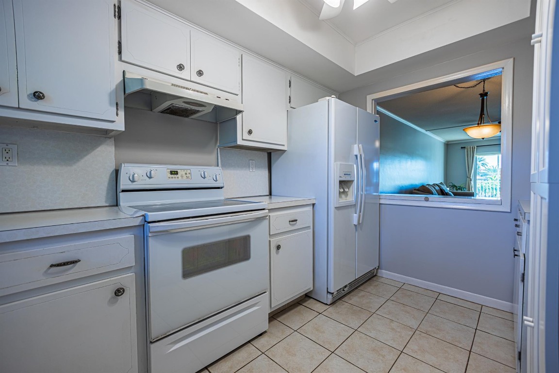 Hawthorne Bay Condo - Residential