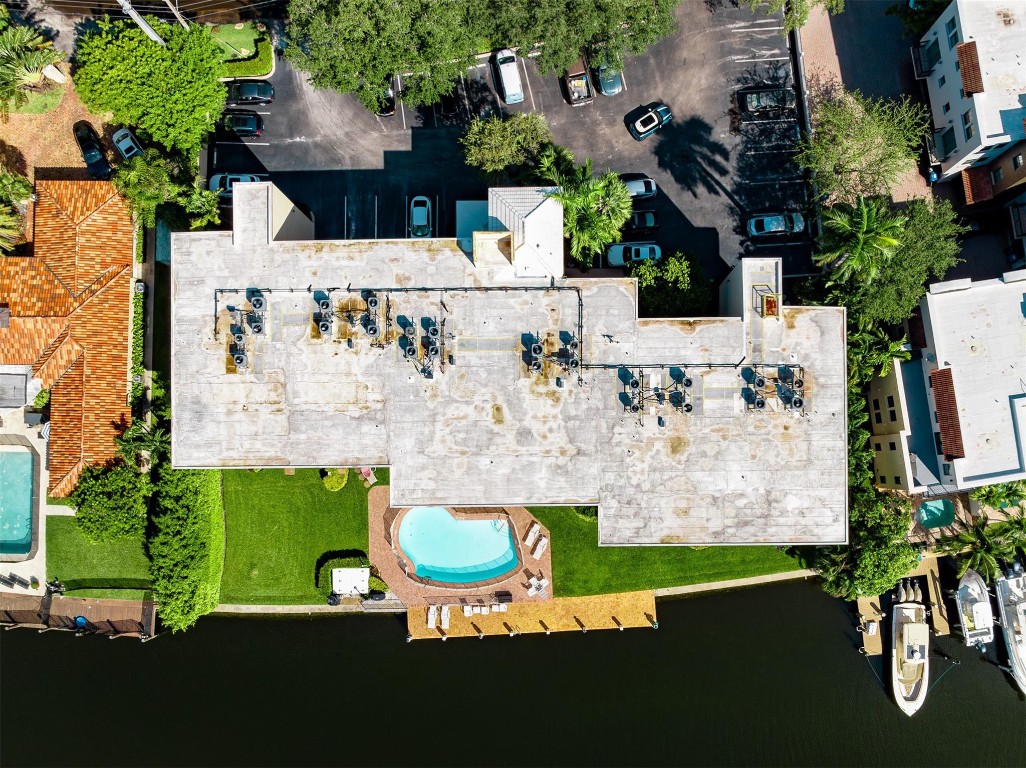 Hawthorne Bay Condo - Residential