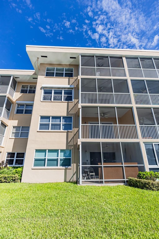 Hawthorne Bay Condo - Residential