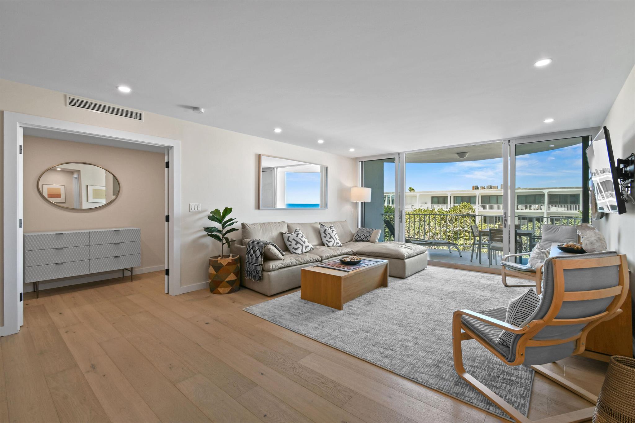 TWENTY TWO NINETY FIVE SO - Residential