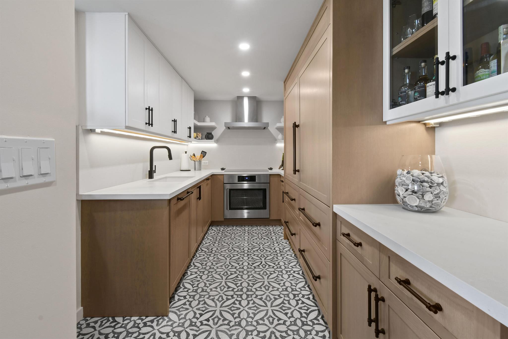 TWENTY TWO NINETY FIVE SO - Residential