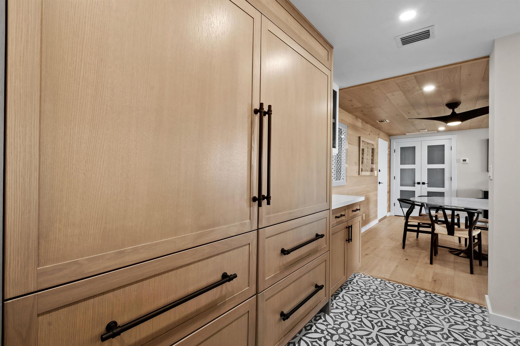 TWENTY TWO NINETY FIVE SO - Residential