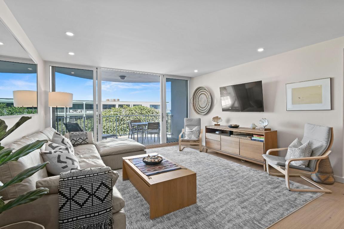 2295 S Ocean Boulevard 424