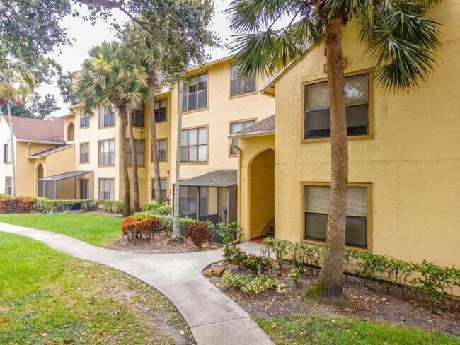 Photo of 2319 N Congress Avenue #21, Boynton Beach, FL 33426 (MLS # R10797807)