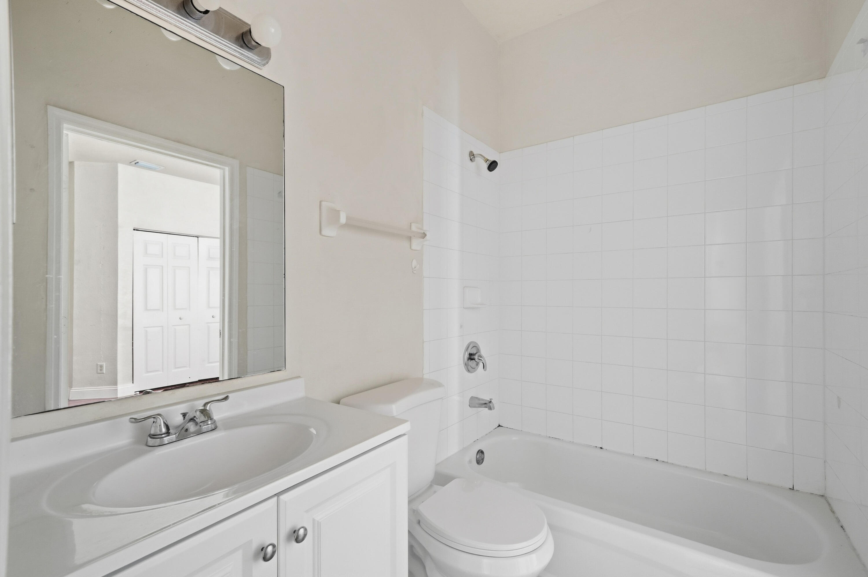 MOWRY VILLAS - Residential