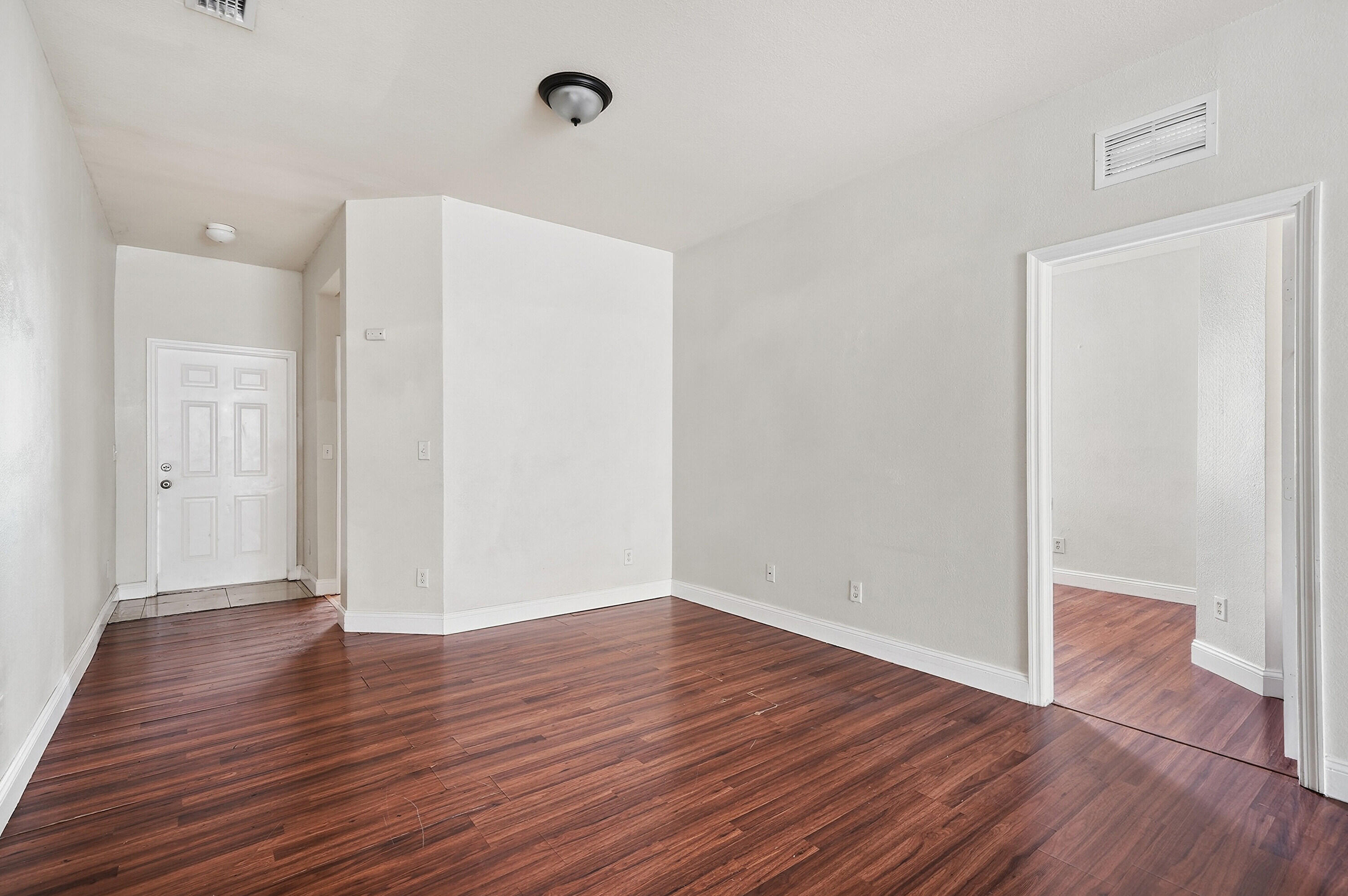 MOWRY VILLAS - Residential