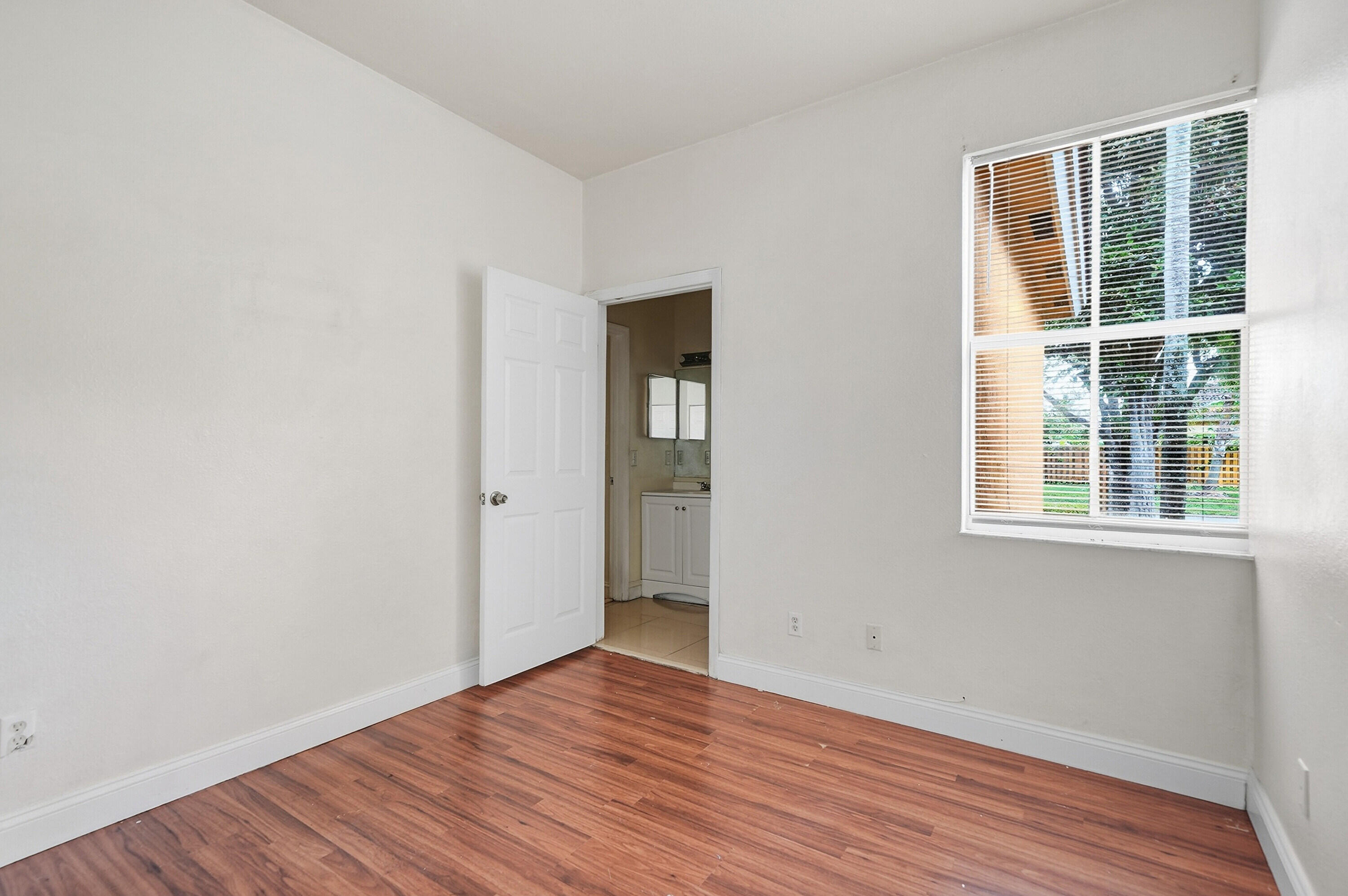 MOWRY VILLAS - Residential