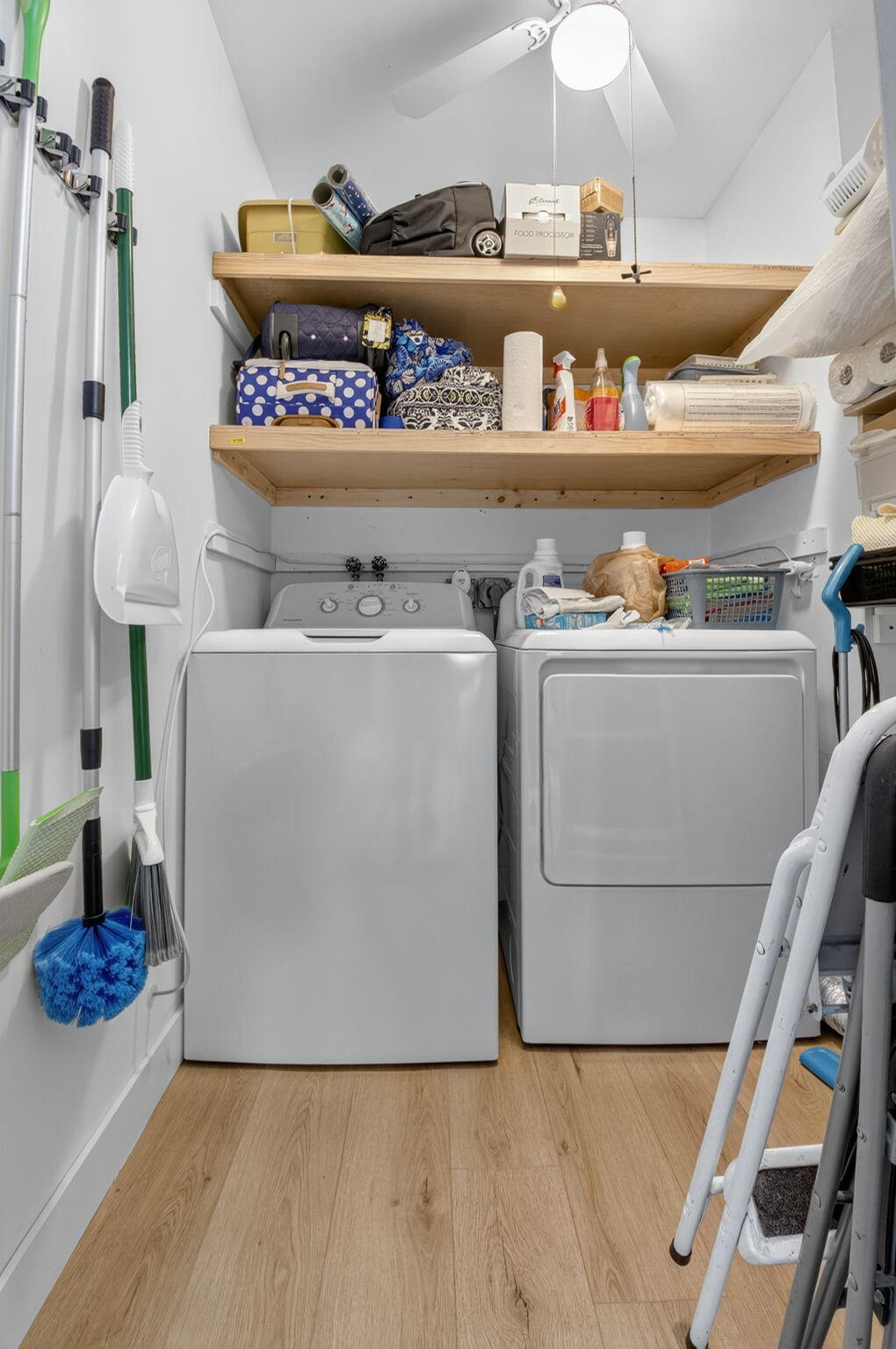 KINGS POINT FLANDERS COND - Residential