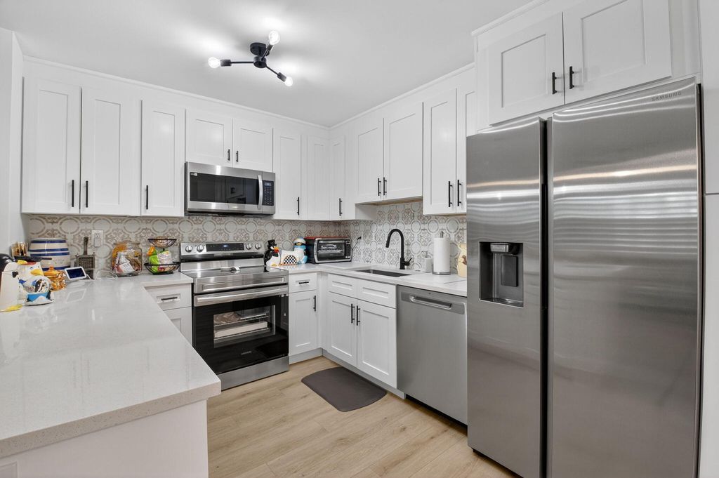 Photo of 538 Flanders L, Delray Beach, FL 33484 (MLS # R11140190)