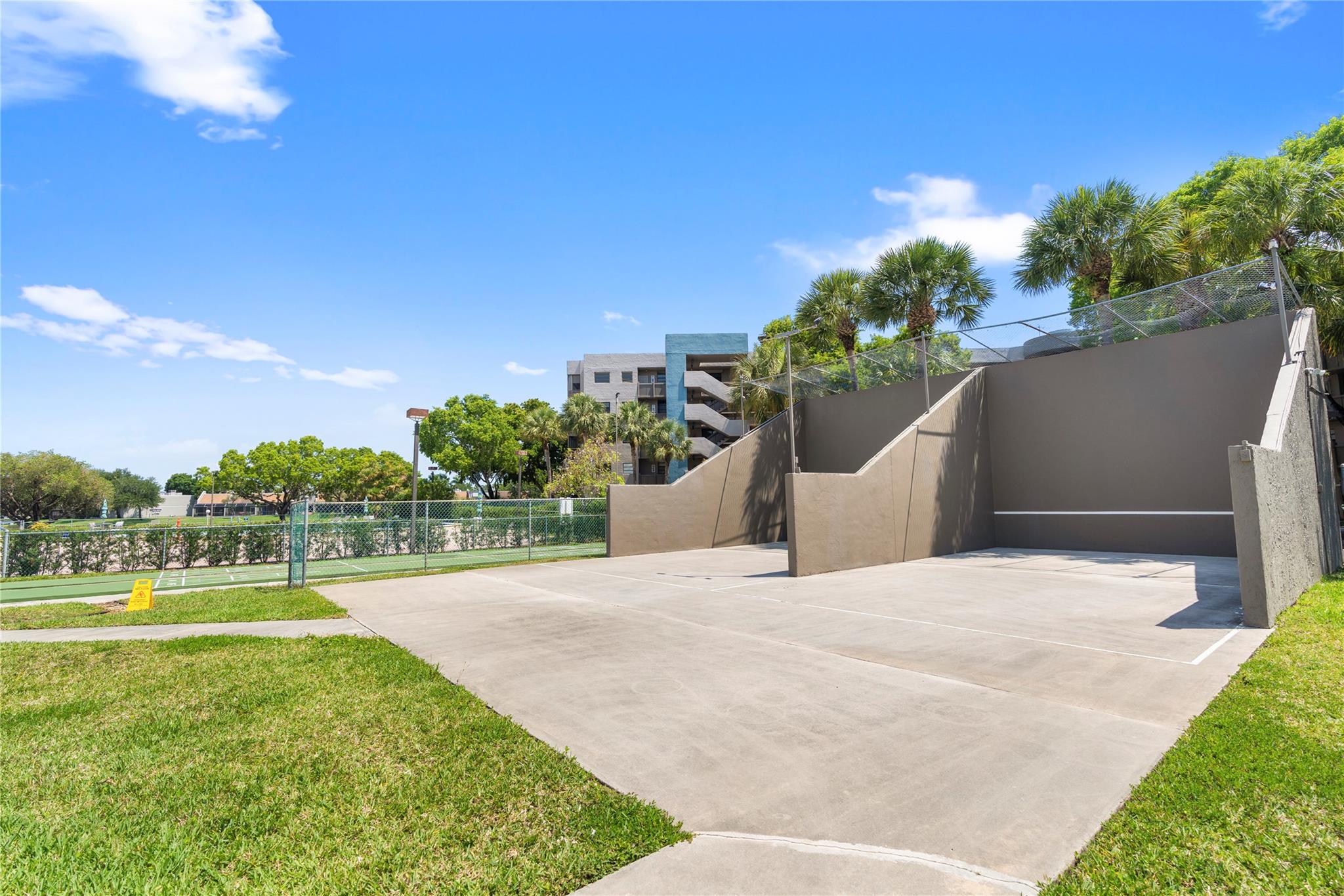 COLONY POINT 1 CONDO - Residential