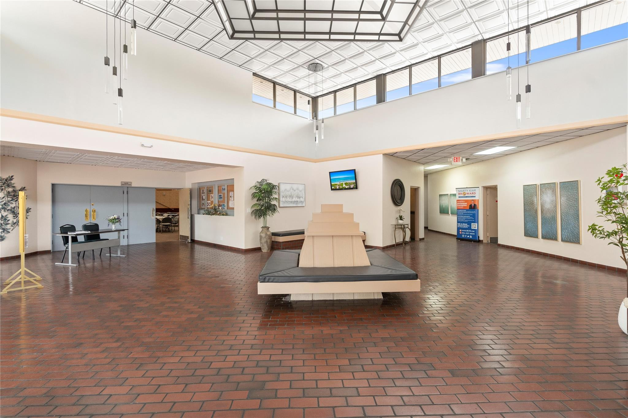 COLONY POINT 1 CONDO - Residential