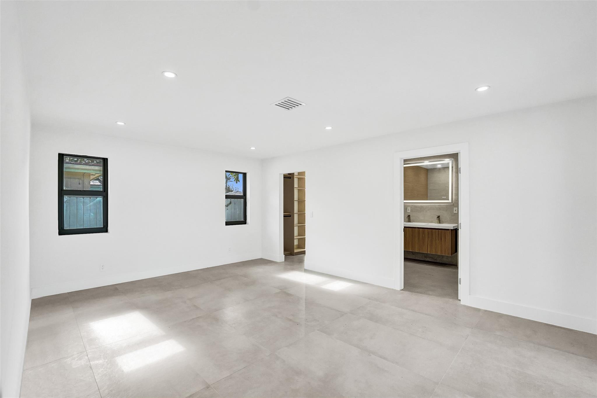 EMERALD HILLS - Residential