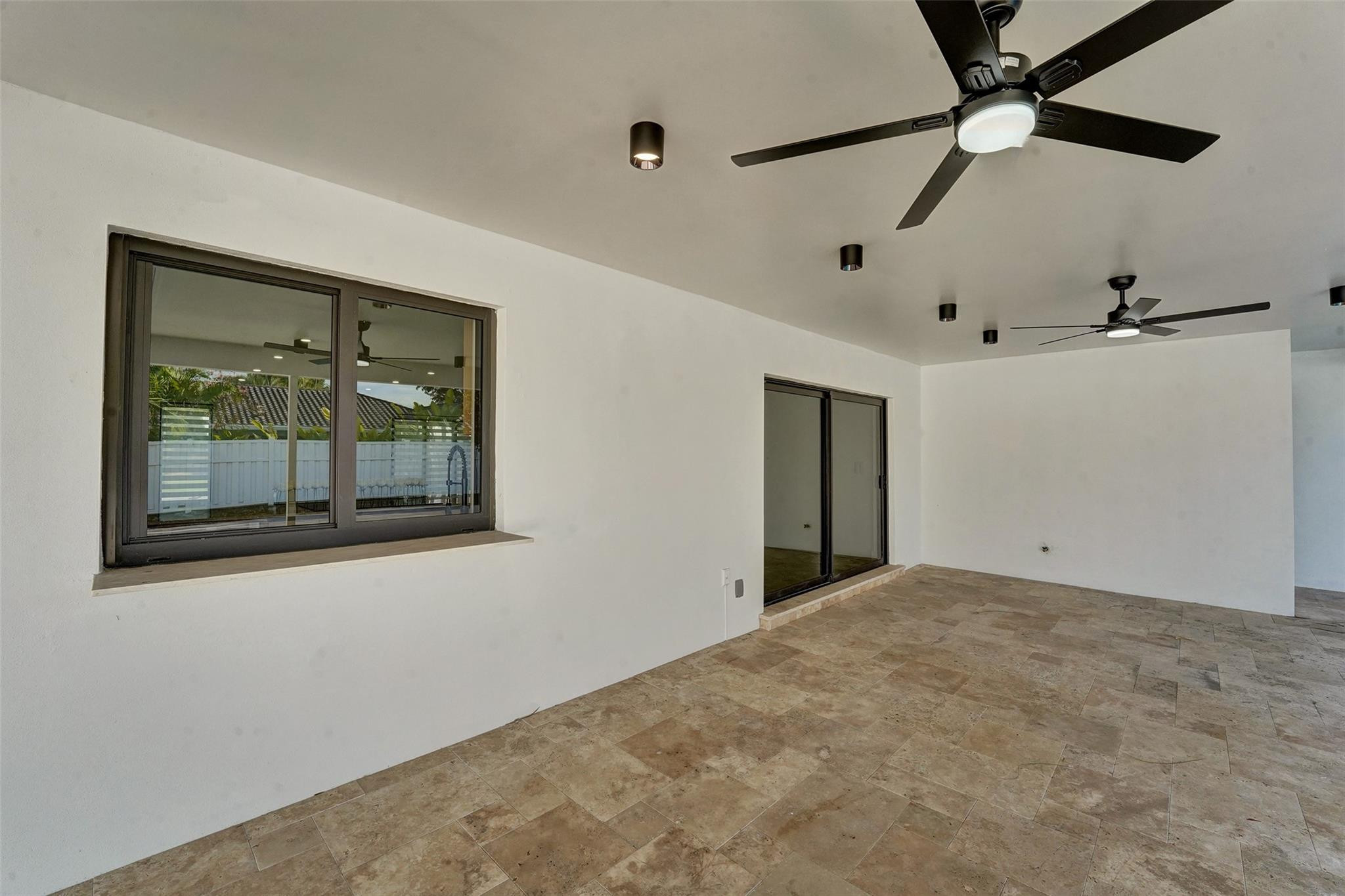 EMERALD HILLS - Residential