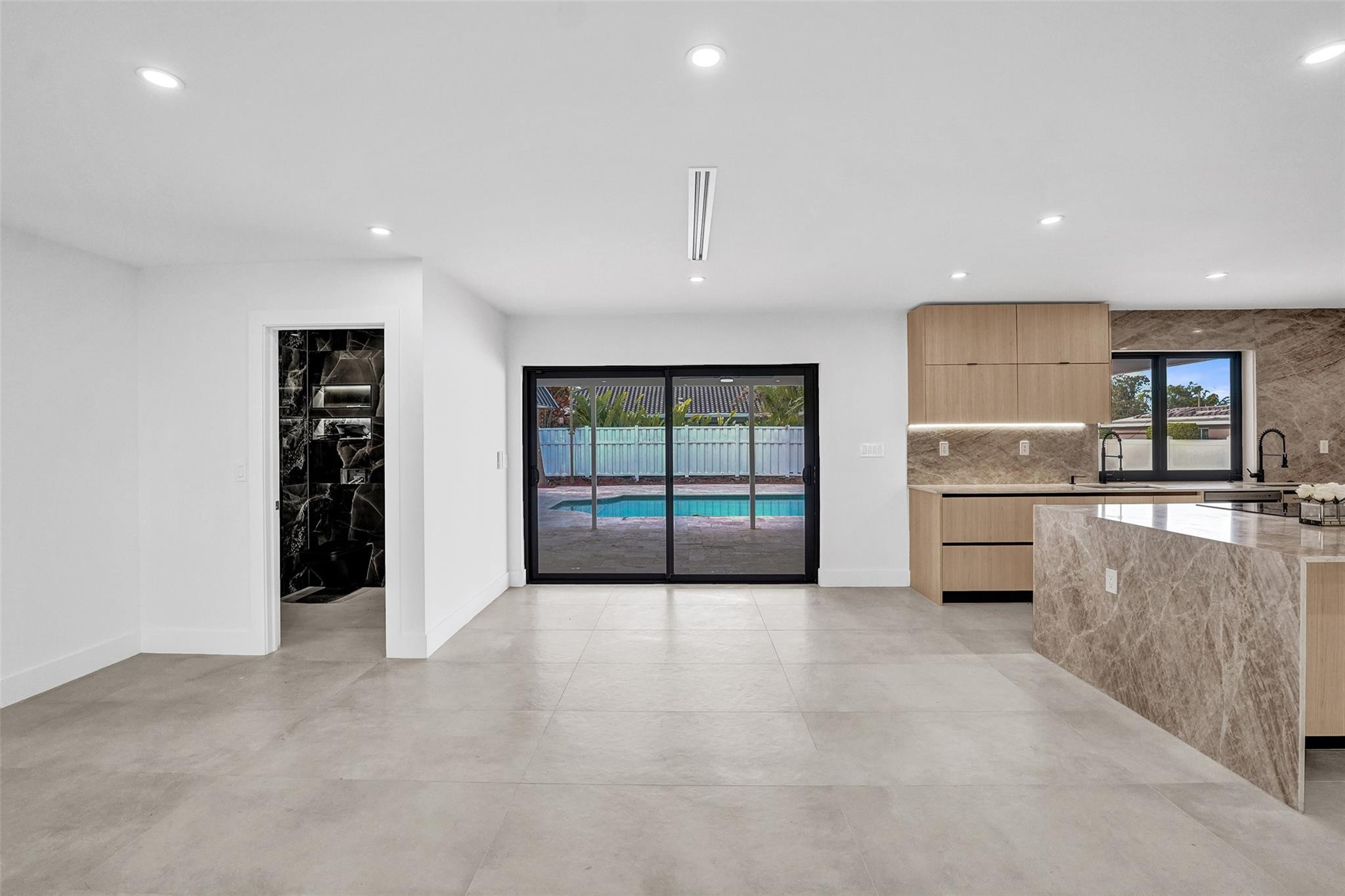 EMERALD HILLS - Residential