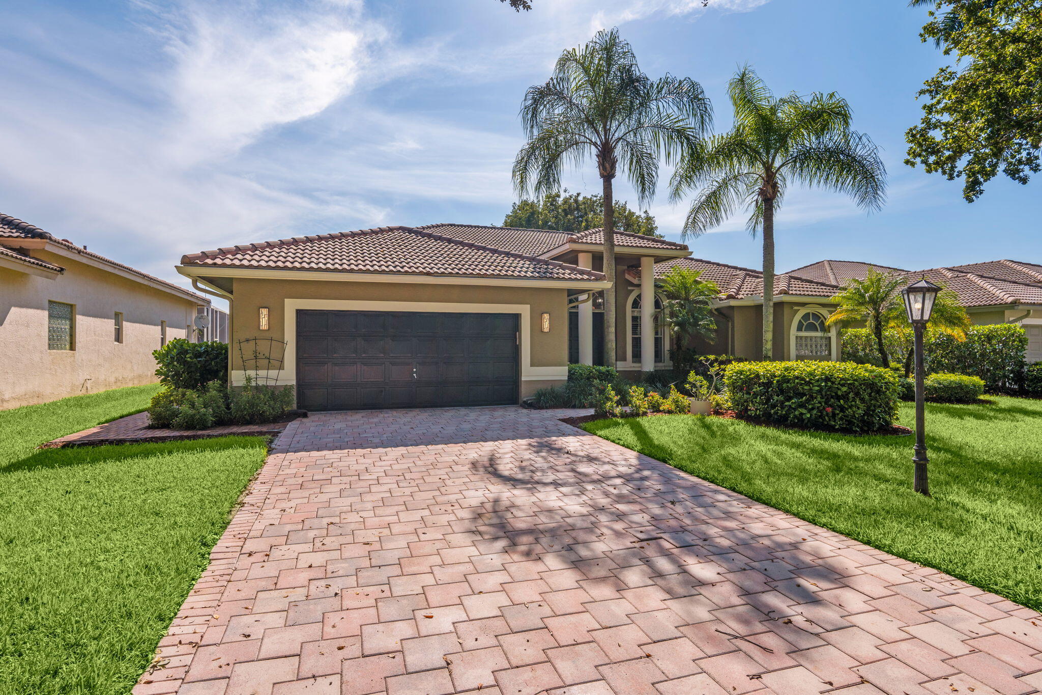 4933 CHARDONNAY Drive