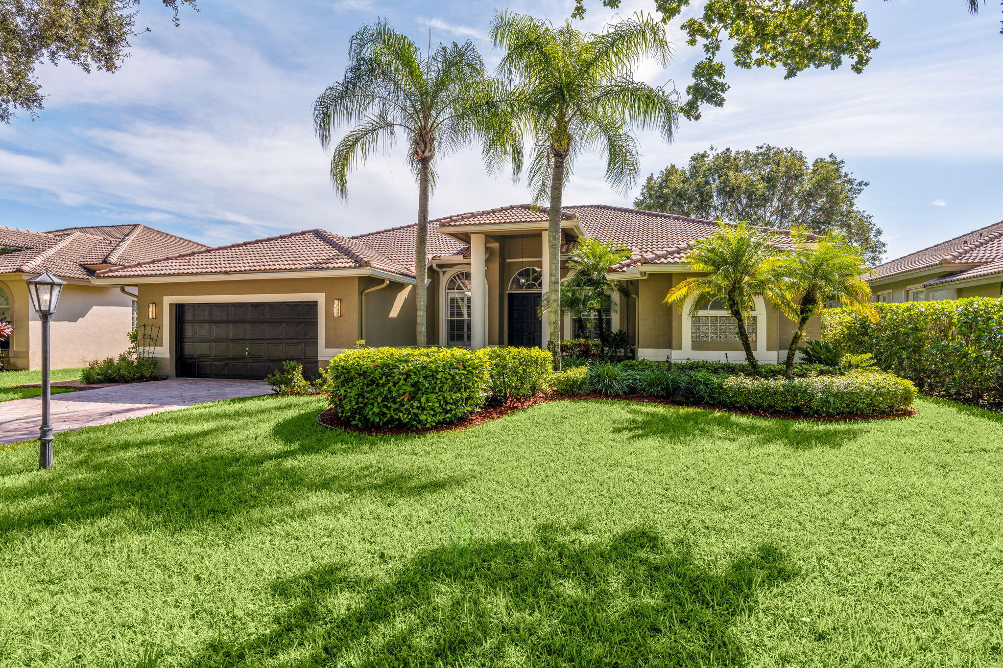 4933 CHARDONNAY Drive