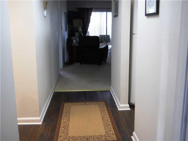 ORIOLE GOLF & TENNIS 1 - Residential