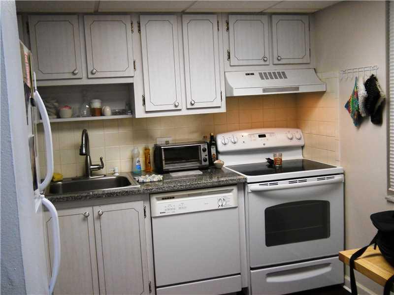 ORIOLE GOLF & TENNIS 1 - Residential