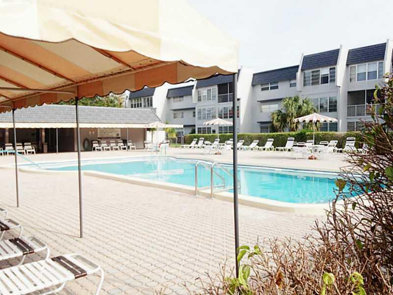 ORIOLE GOLF & TENNIS 1 - Residential